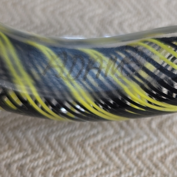 Signed Adams Art Glass Cuff Bracelet – Yellow & Black Swirl – Studio Blown Glass - Picture 3 of 3